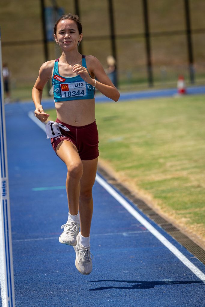 Being your best - middle distance running Girl